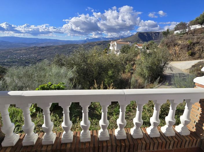 Image No.11-3 Bed Villa for sale