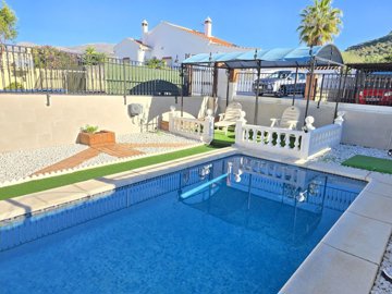 742-village-house-for-sale-in-puente-don-manu