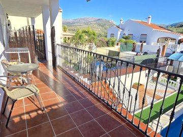 742-village-house-for-sale-in-puente-don-manu