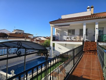 742-village-house-for-sale-in-puente-don-manu