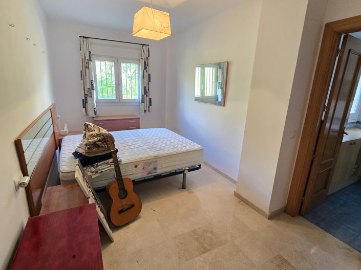 Image No.17-2 Bed Apartment for sale