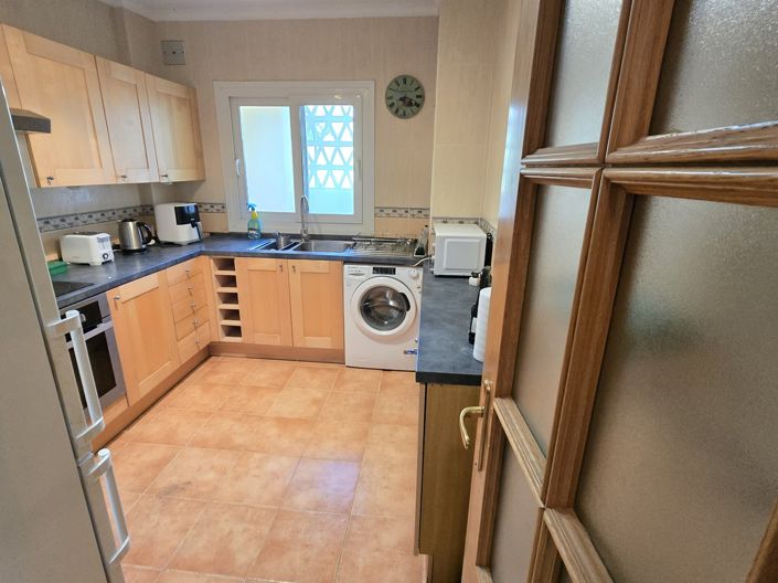 Image No.8-2 Bed Apartment for sale