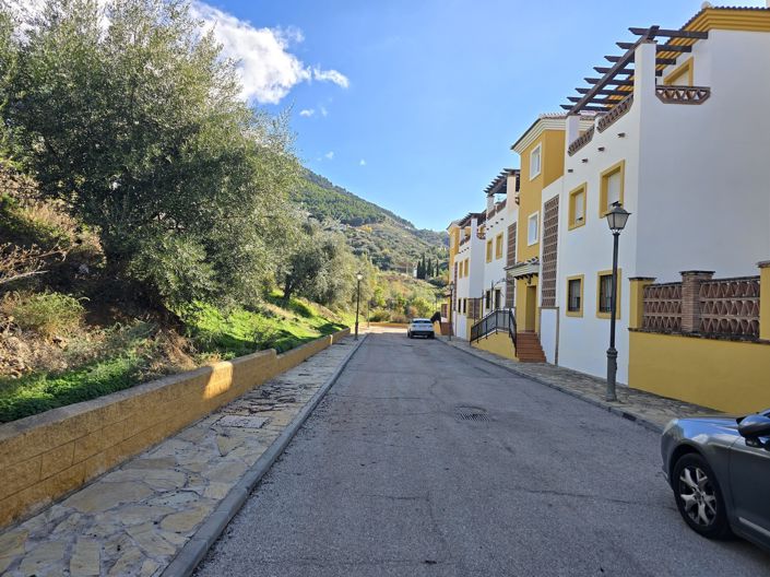 Image No.25-1 Bed Apartment for sale