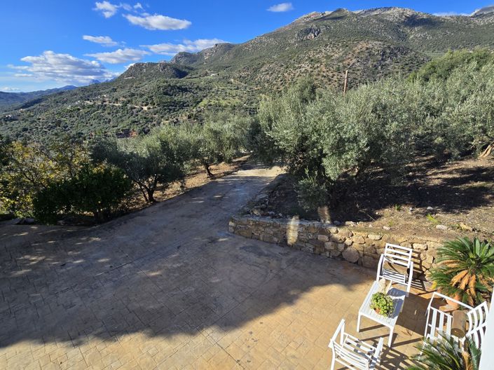 Image No.15-6 Bed Villa for sale