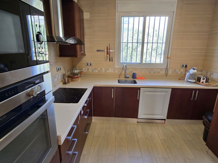 Image No.5-Villa de 6 chambres à vendre à Periana