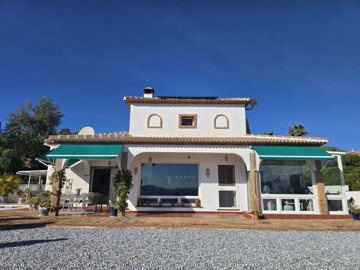 1411-villa-for-sale-in-la-vinuela-50985-large