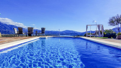 1411-villa-for-sale-in-la-vinuela-51077-large