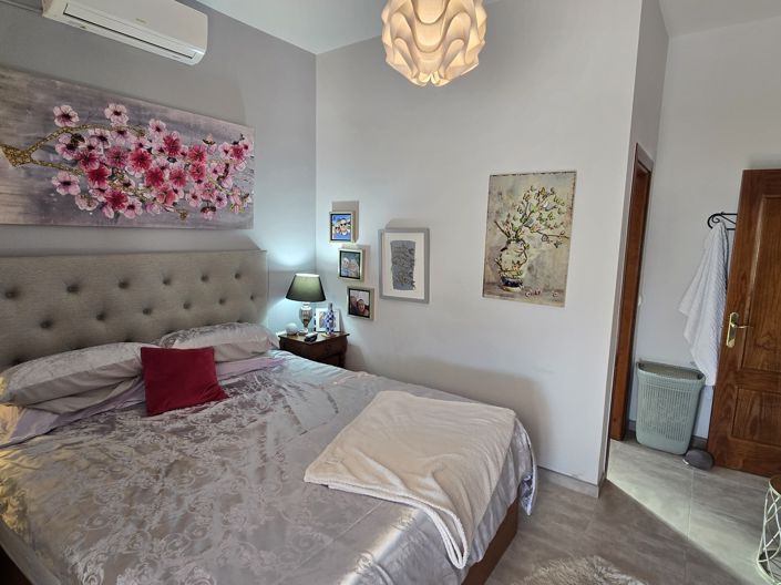 Image No.38-3 Bed Villa for sale