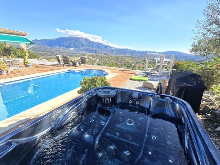 Image No.49-3 Bed Villa for sale