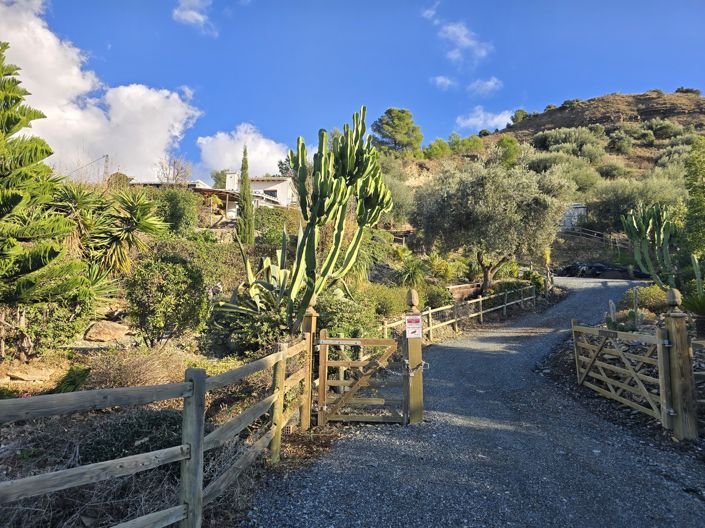 Image No.10-4 Bed Villa for sale