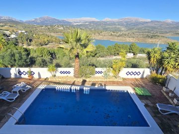 1413-villa-for-sale-in-vinuela-51136-large