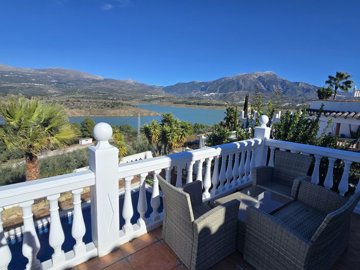 1413-villa-for-sale-in-vinuela-51129-large