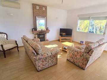 1415-villa-for-sale-in-alcaucin-51248-large