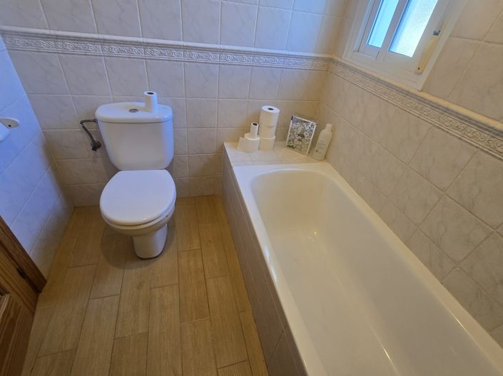 Image No.23-5 Bed Villa for sale