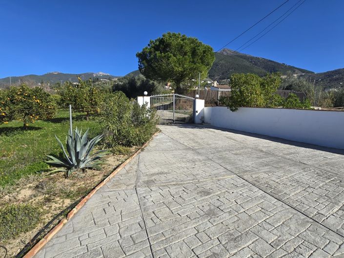 Image No.39-5 Bed Villa for sale