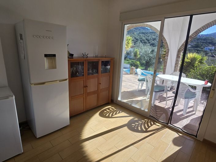 Image No.9-5 Bed Villa for sale