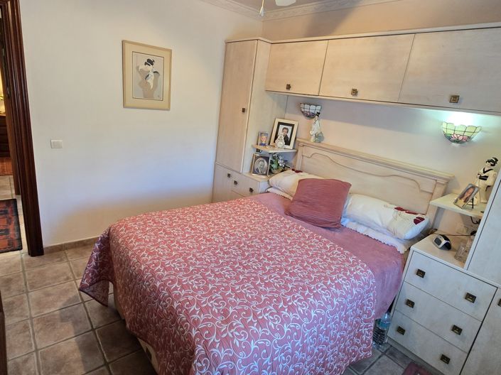 Image No.15-2 Bed Villa for sale