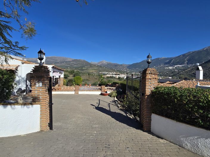 Image No.27-2 Bed Villa for sale