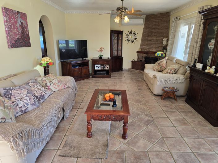 Image No.9-2 Bed Villa for sale