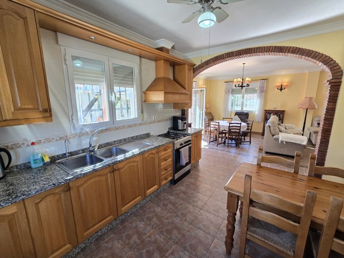 Image No.34-3 Bed Villa for sale