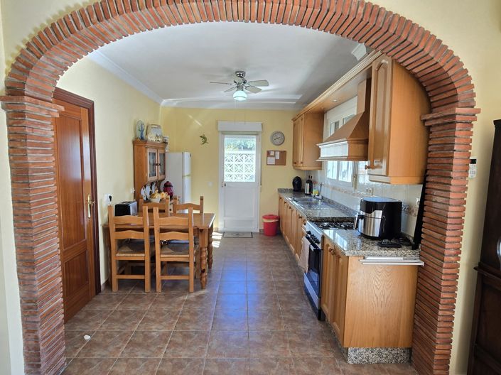 Image No.35-3 Bed Villa for sale