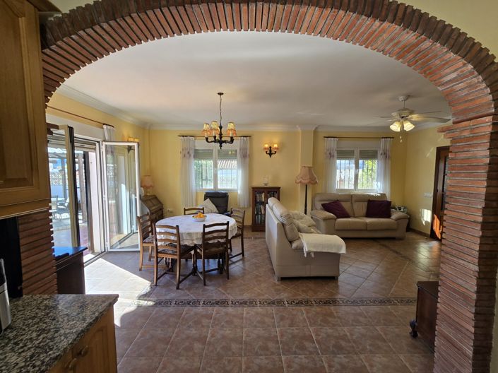 Image No.37-3 Bed Villa for sale