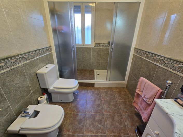 Image No.50-3 Bed Villa for sale