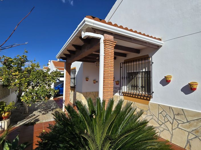 Image No.7-3 Bed Villa for sale