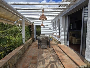 1417-villa-for-sale-in-alcaucin-51383-large