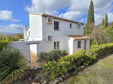 1417-villa-for-sale-in-alcaucin-51396-large