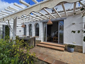 1417-villa-for-sale-in-alcaucin-51384-large