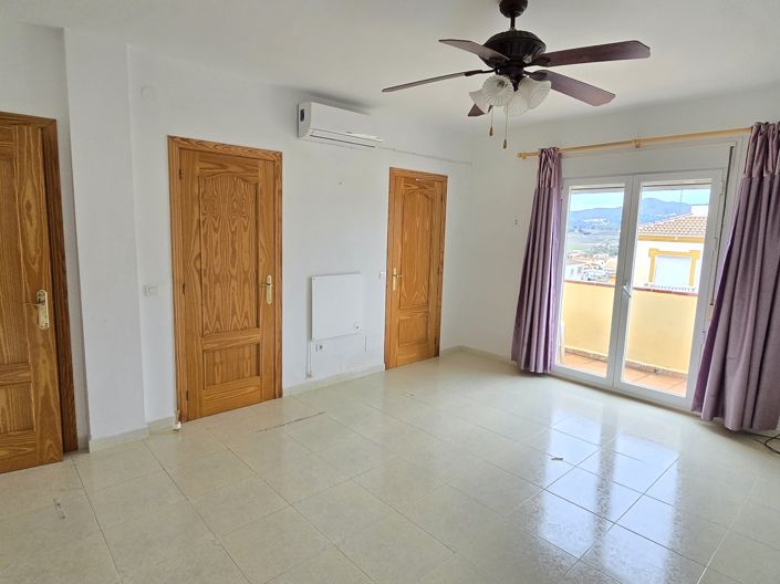 Image No.16-2 Bed Villa for sale