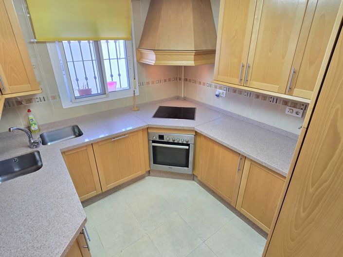 Image No.4-2 Bed Villa for sale