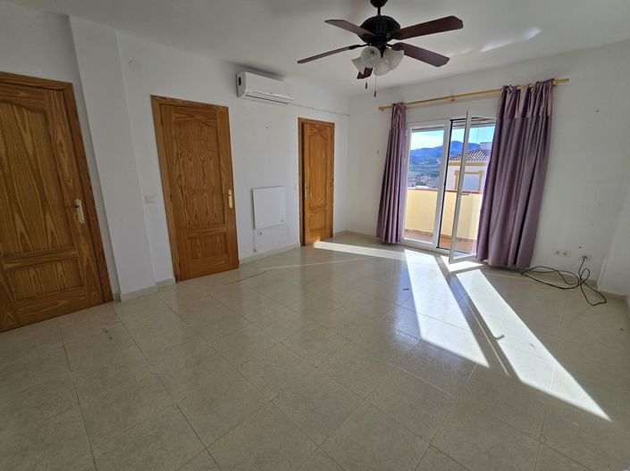 Image No.45-2 Bed Villa for sale