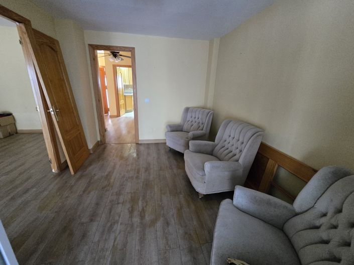 Image No.8-2 Bed Villa for sale