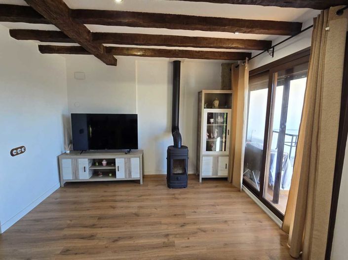 Image No.18-3 Bed Village House for sale