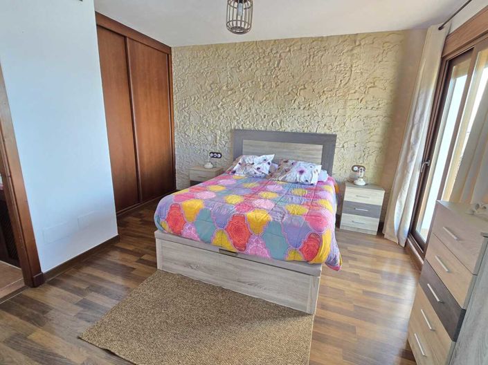 Image No.20-3 Bed Village House for sale