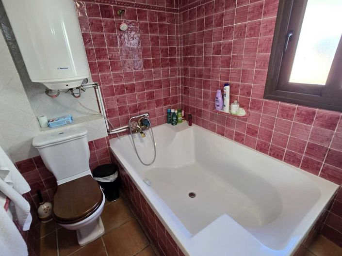 Image No.24-3 Bed Village House for sale