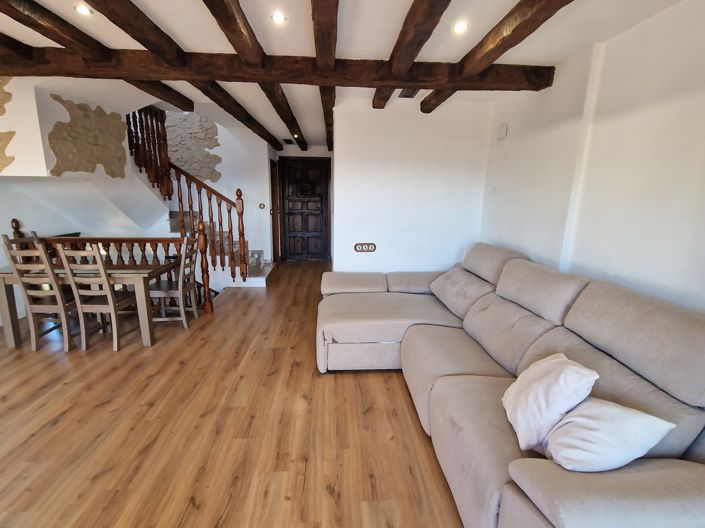 Image No.25-3 Bed Village House for sale