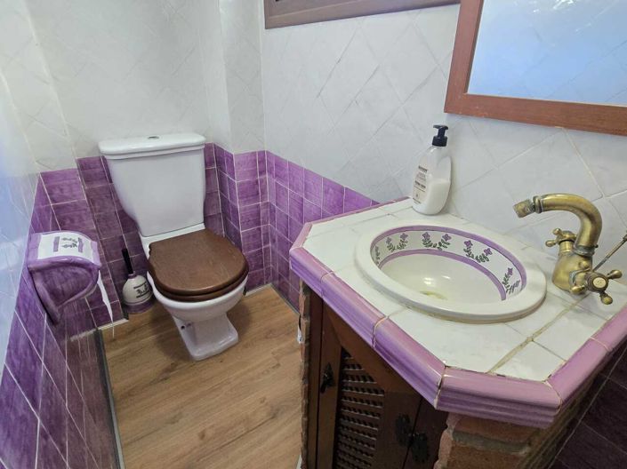 Image No.28-3 Bed Village House for sale