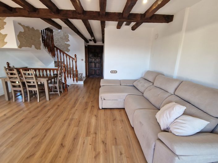 Image No.30-3 Bed Village House for sale