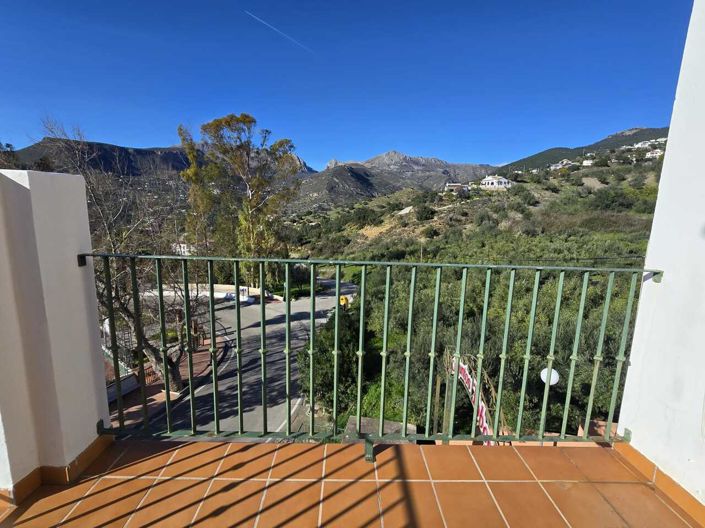 Image No.6-3 Bed Village House for sale