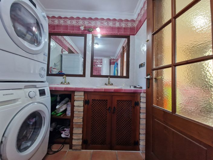 Image No.37-3 Bed Village House for sale