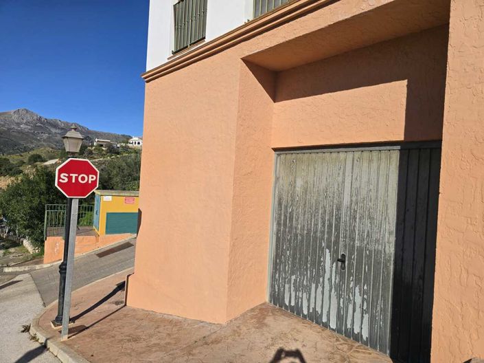 Image No.37-3 Bed Village House for sale