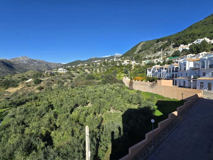 Image No.9-3 Bed Village House for sale