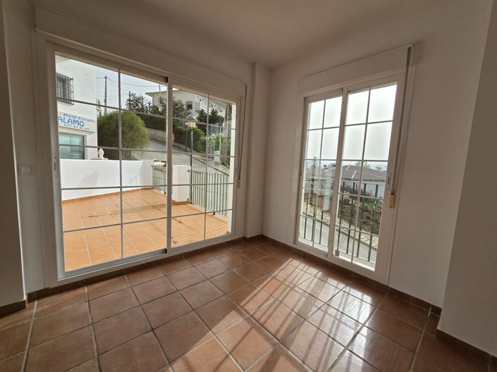 Image No.16-3 Bed Village House for sale