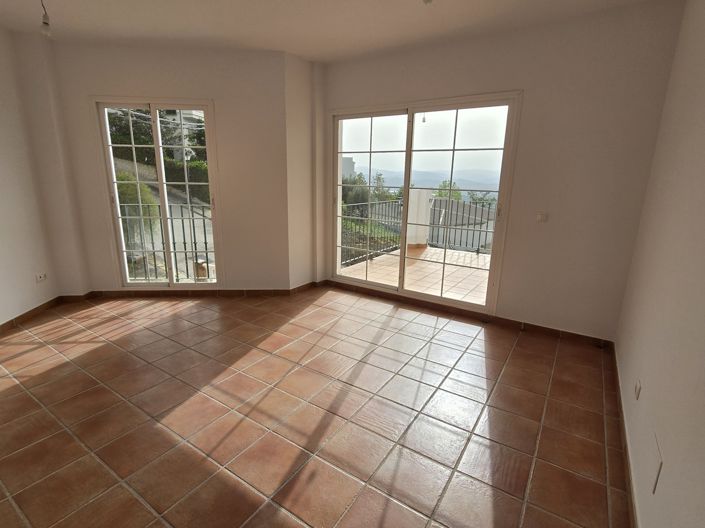 Image No.10-3 Bed Village House for sale