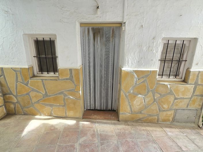 Image No.25-2 Bed Village House for sale