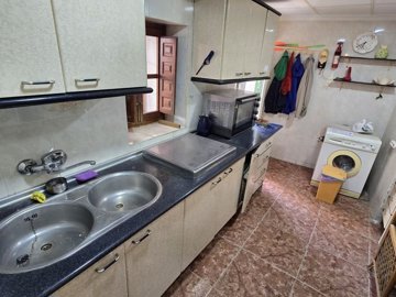 1404-village-house-for-sale-in-vinuela-50530-