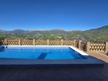 1420-villa-for-sale-in-vinuela-51703-large